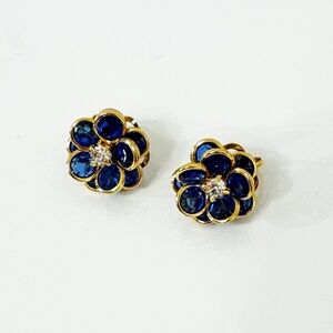 VINTAGE Avon Clip On Floral Earrings With Blue Stones EUC